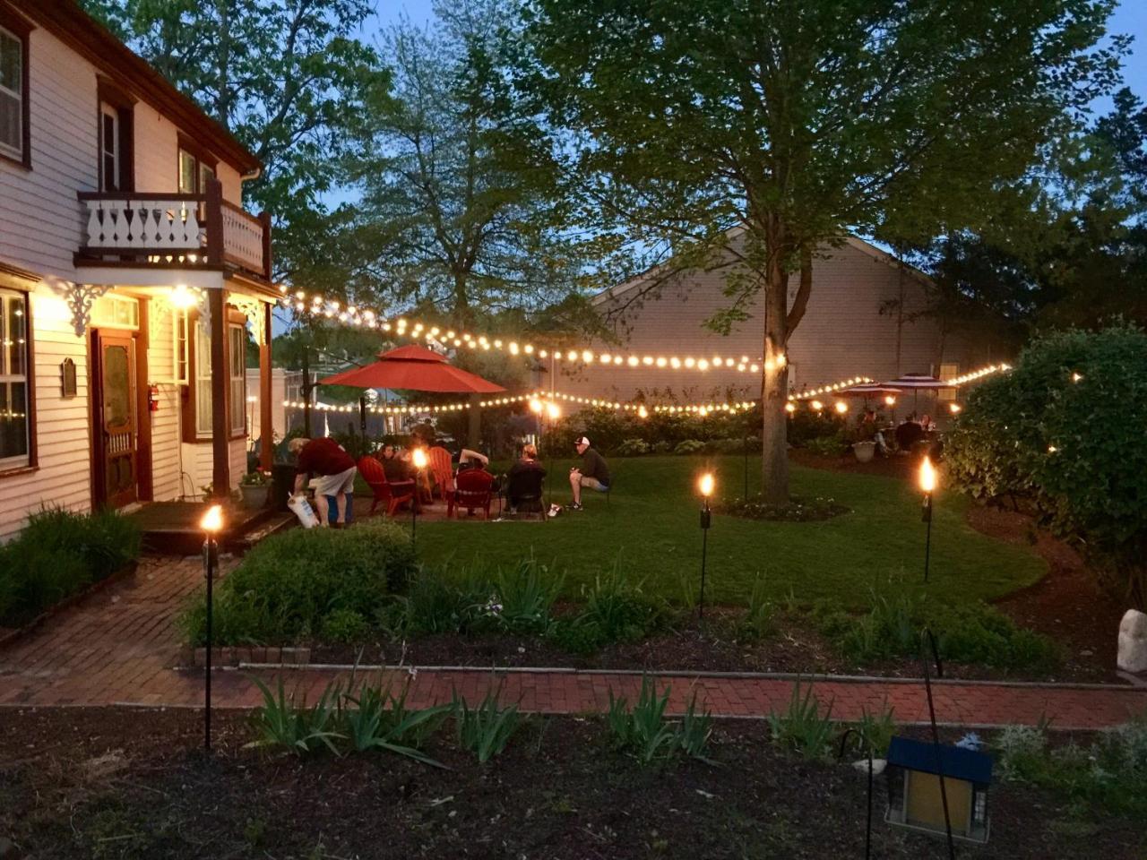 Captain Wohlt Inn Hermann Exterior foto